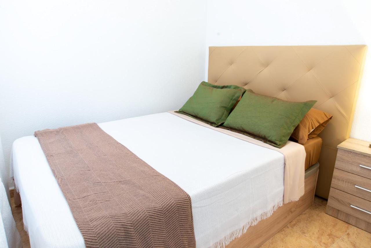 Holiday Suite Caballero De Rodas 92 Torrevieja Eksteriør bilde