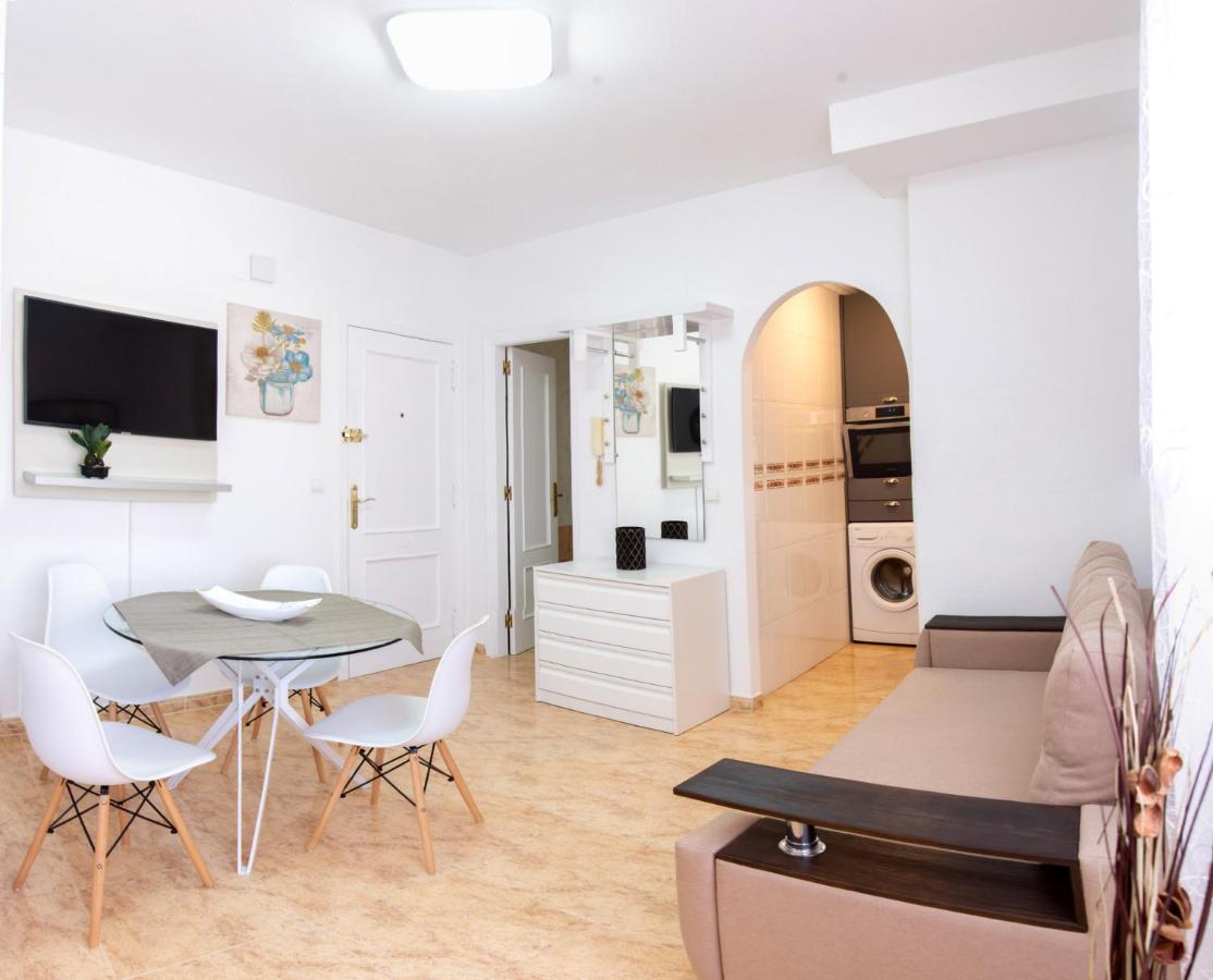 Holiday Suite Caballero De Rodas 92 Torrevieja Eksteriør bilde